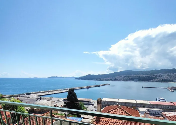 Old Town Sea View Apartment Kavala